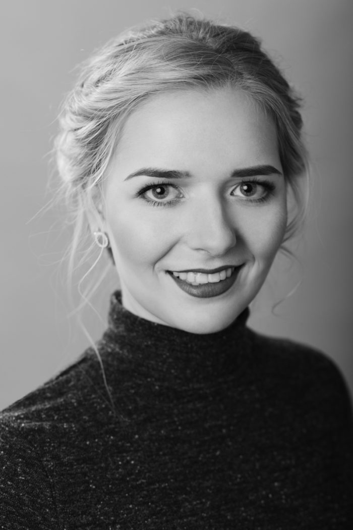 Laura Grill Friseurwerkstatt Portrait Foto, Bewerbungsfoto