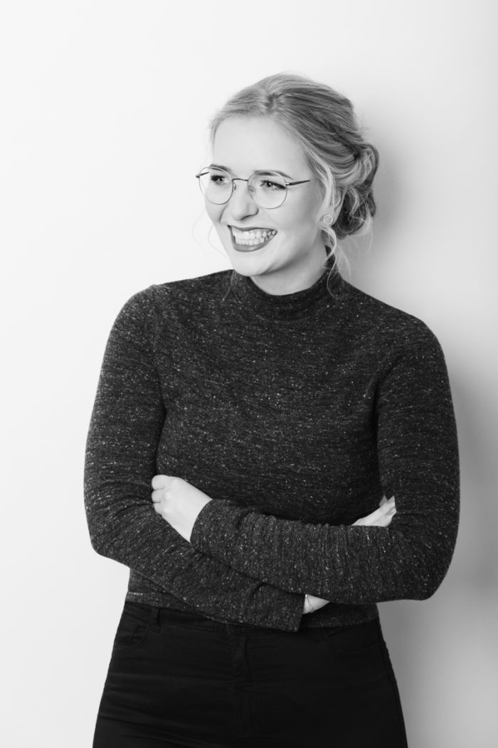 Laura Grill Friseurwerkstatt Portrait Foto, Bewerbungsfoto